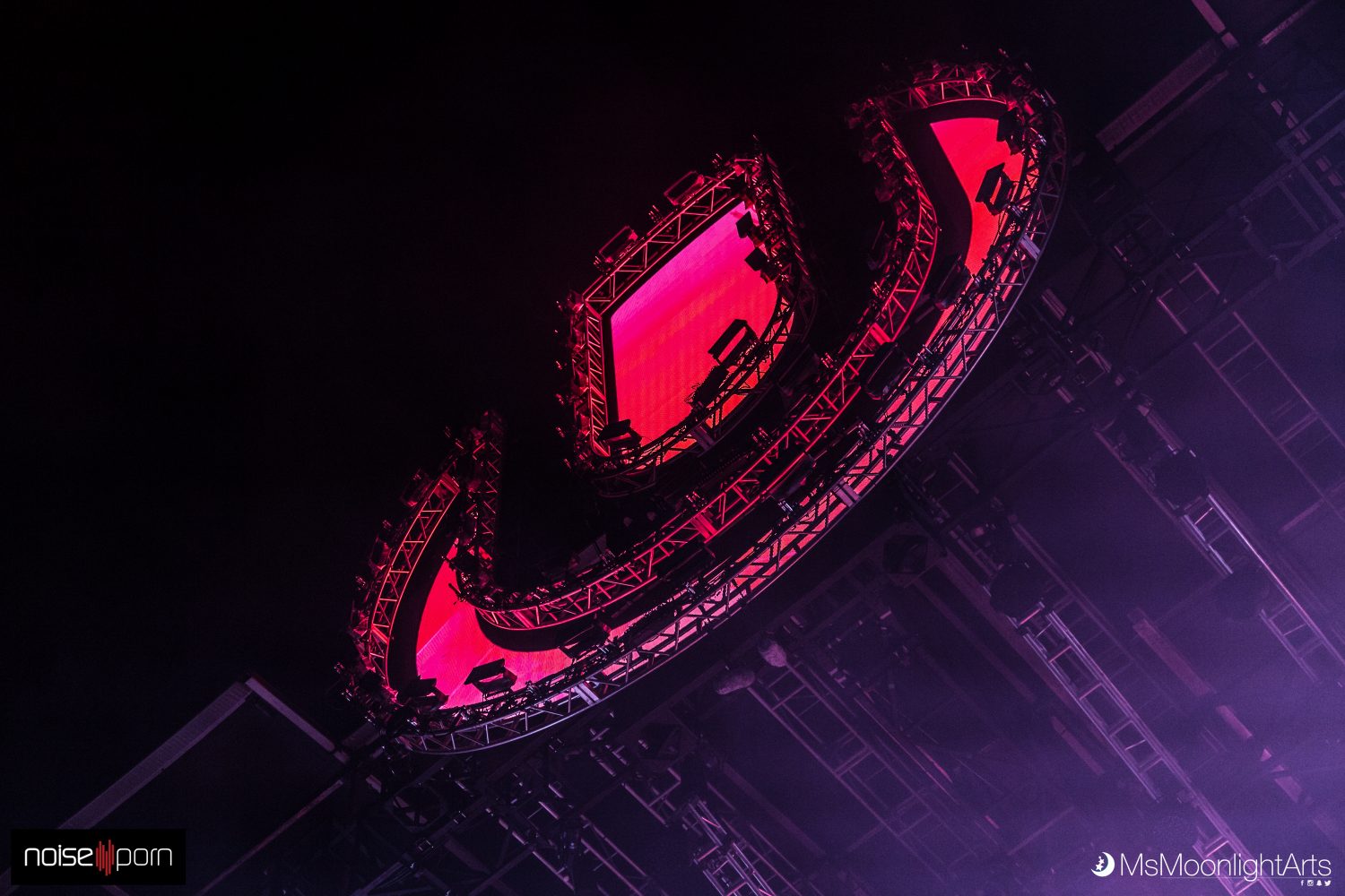 Behind the Scenes of Ultra Music Festival 2017 [Exclusive Interviews